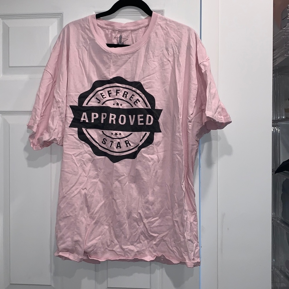 Jeffree star pink graphic tee “Jeffree star approved”